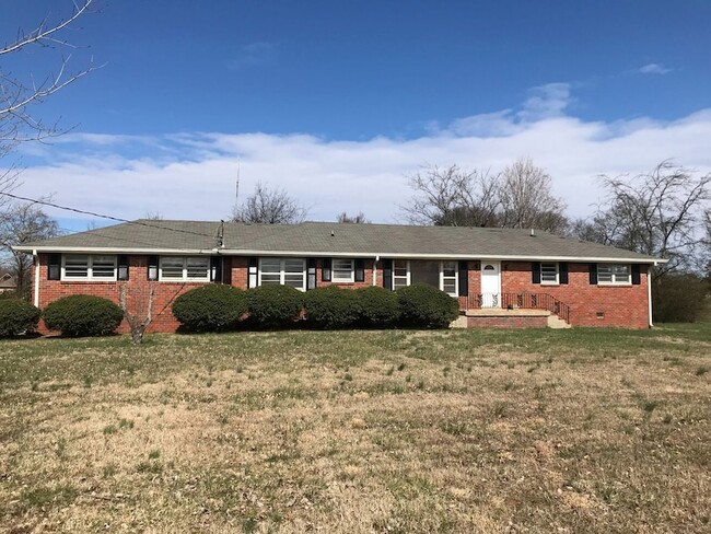 Building Photo - 2525 Leeville Pike Rental