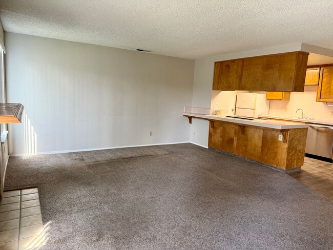 Photo - 537 W Escalon Ave Unit 537 W Escalon Ave #101