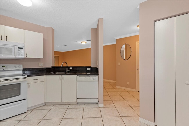 Photo - 1186 SW 44th Ave