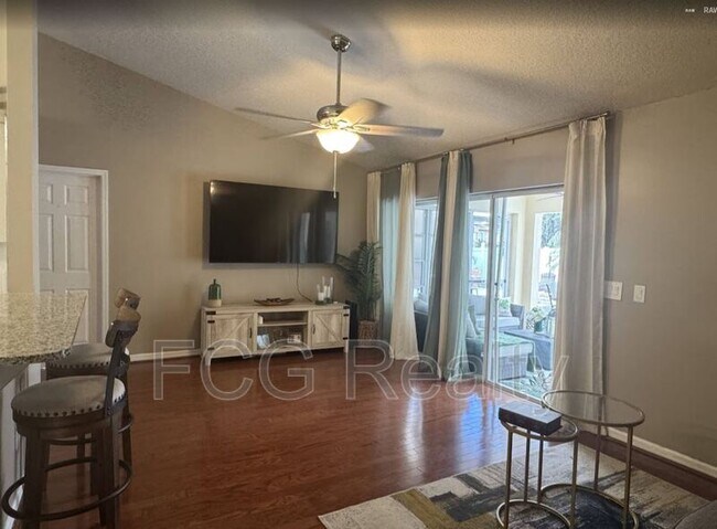 Photo - 550 Loma Del Sol Dr Casa