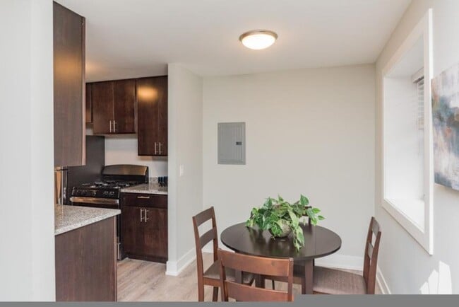 Photo - 1 bedroom in Chicago IL 60657