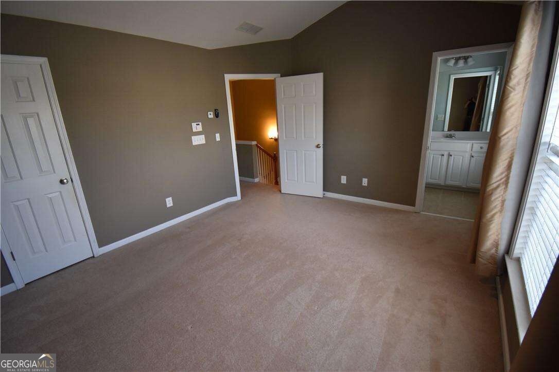 Photo - 1002 Thornborough Dr