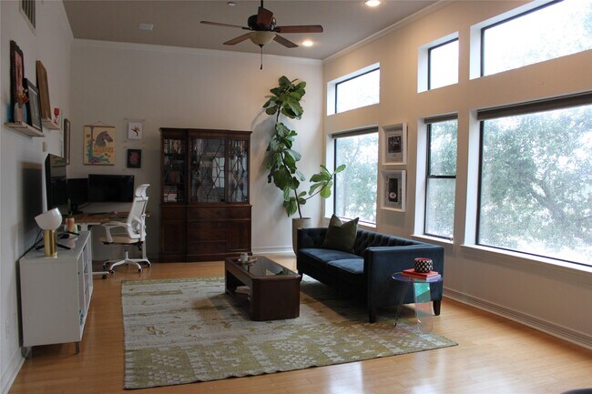 Photo - 4402 Lillian St Unit True