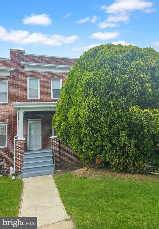 Photo - 3200 Normount Ave