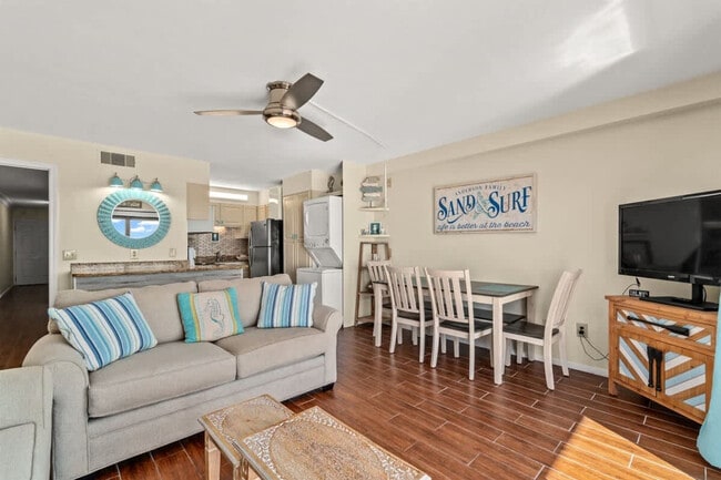 Photo - 8743 Thomas Dr Unidad FL7-ID1354999P