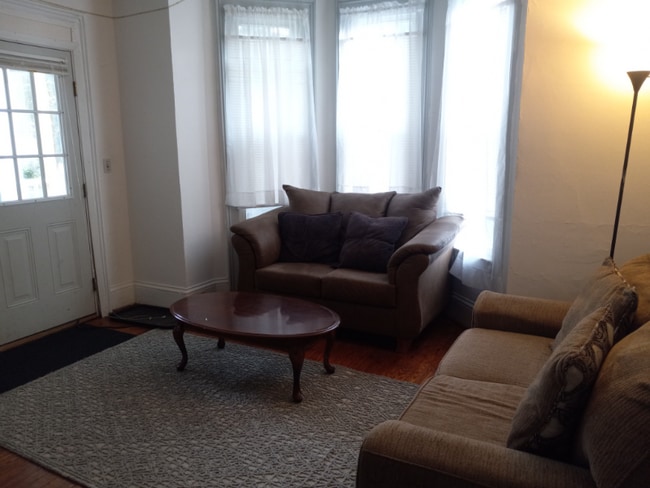 Photo - 33 Lincoln Ave Unidad 1