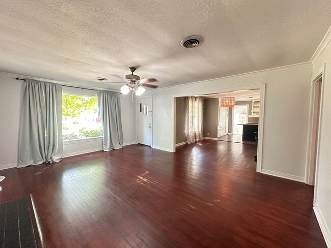 Photo - Spacious 2 Bedroom