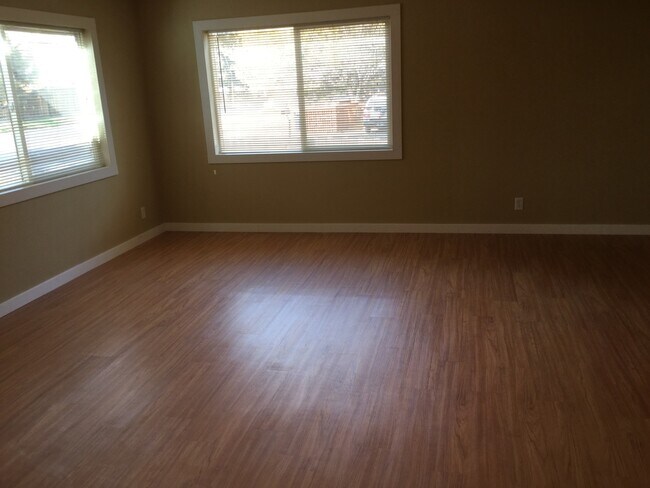 Photo - Westside 3 Bedroom House, New Kitchen, Paint, Flooring & Appliances, Attached Garage