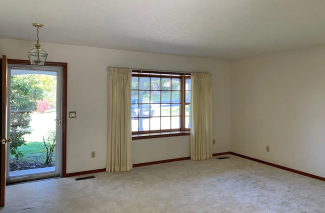 Photo - Charming 3 Bedroom 1.5 Bath Home