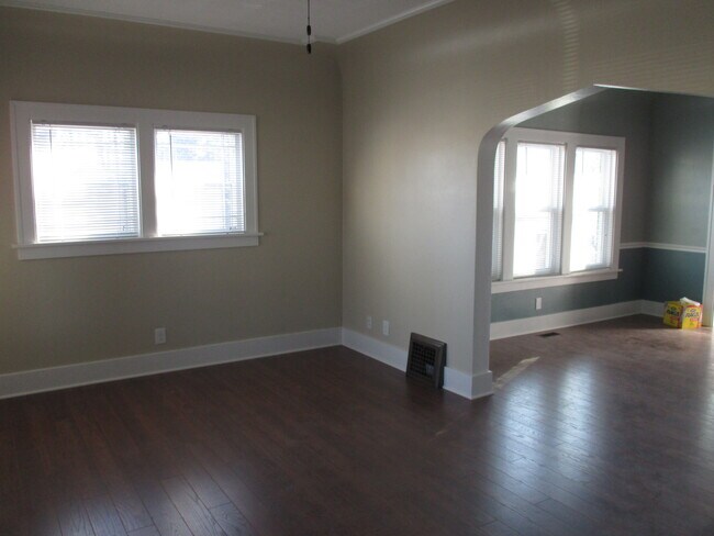 1745 W Locust St Unit 1
