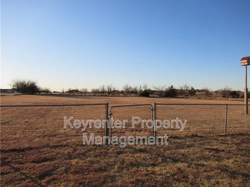 Photo - 4211 Koerner Rd