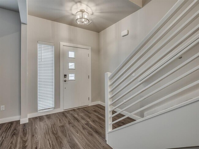 Photo - 520 NW 176th Terrace