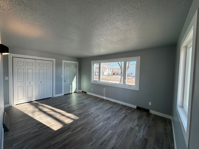 Photo - 2400 N 7th St