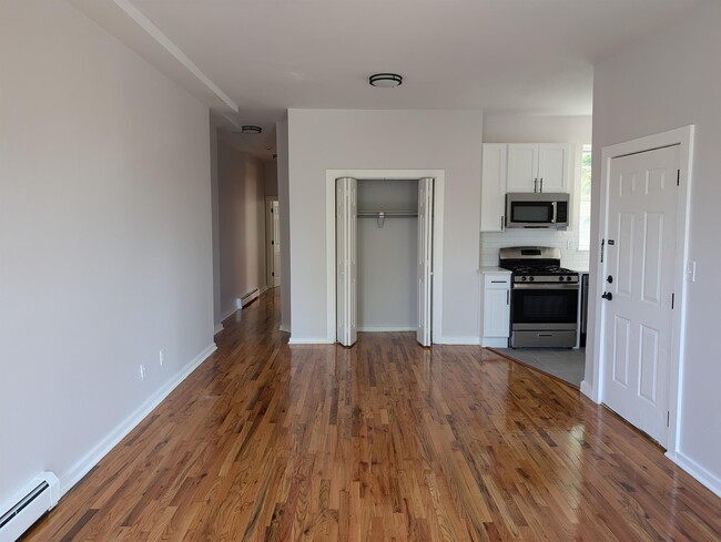 Photo - 68 Gardner Ave Unit 02