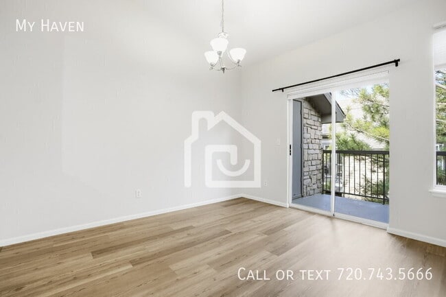 Photo - 2575 S Syracuse Way