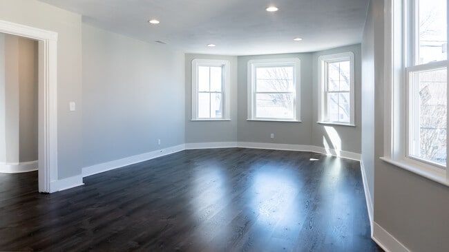 Photo - 268 Brown St