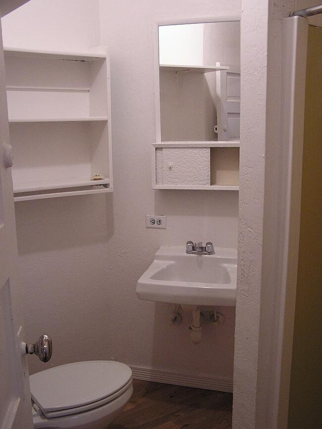 Photo - 525 S Mission St Unit #2