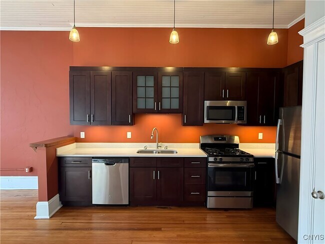 Photo - 205 E Jefferson St