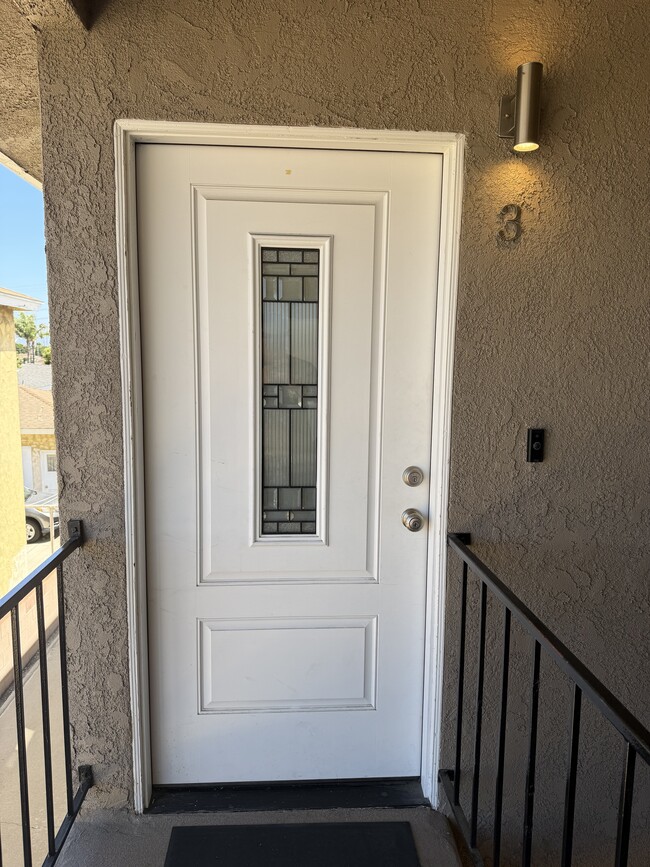 Photo - 1253 W 24th St Unidad 3