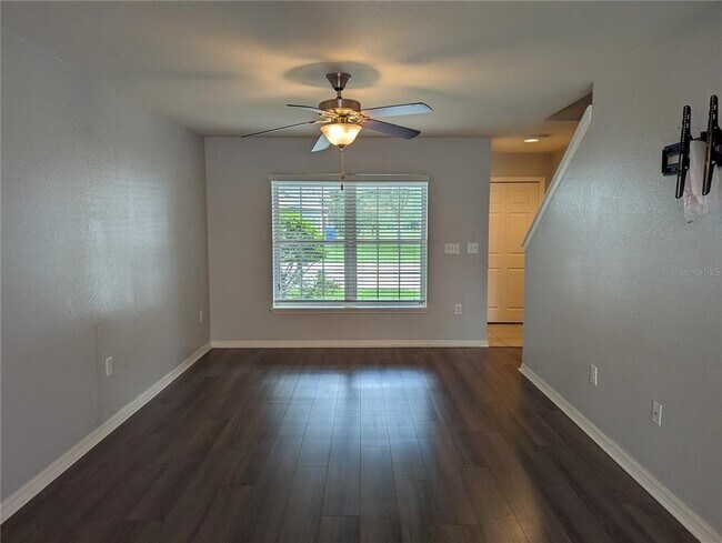 219 Woodknoll Pl