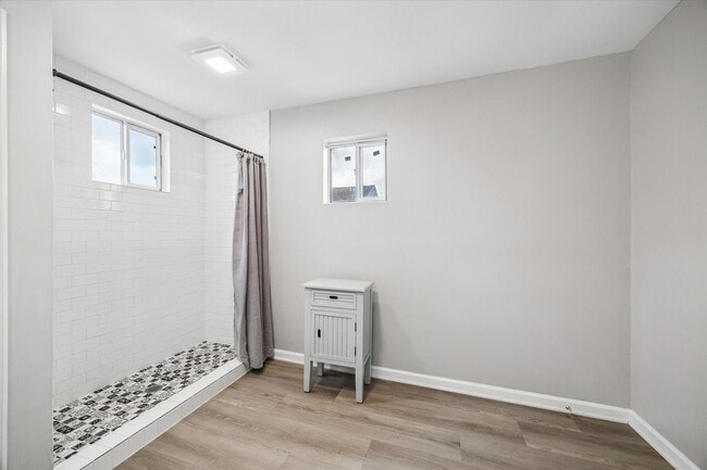 Photo - 7837 Dayton St