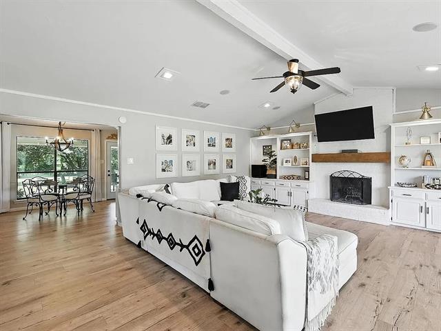 Photo - 16485 Red Wood Cir N