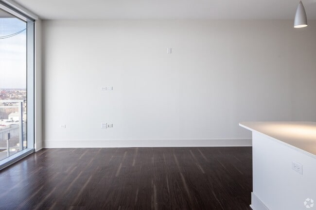 Photo - 1443 N Halsted St