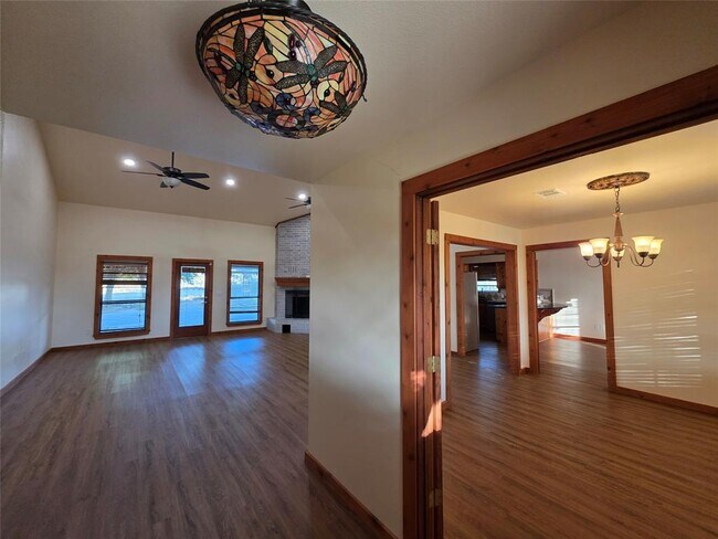 Photo - 9506 Schmidt Ln