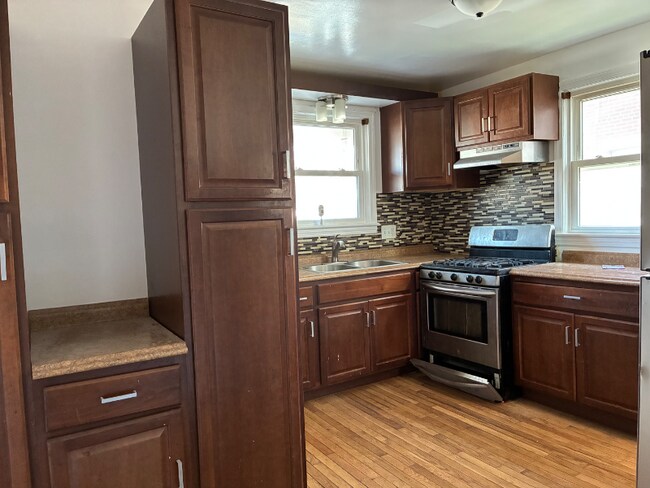 Photo - 5105 Ayers Pl SE