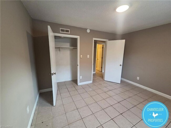 Photo - 1500 Autumn Dr Unit 1