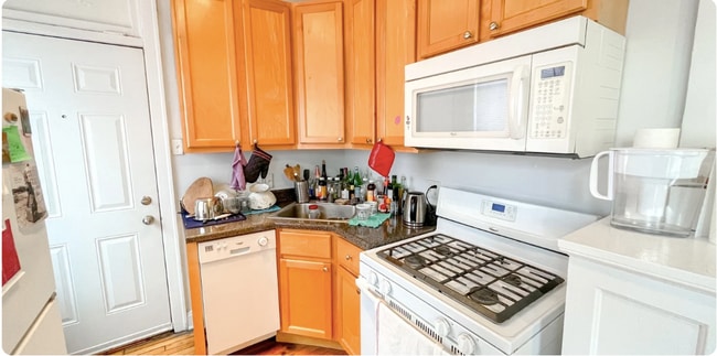 Building Photo - 1400 N Honore St Unit 2 Rental