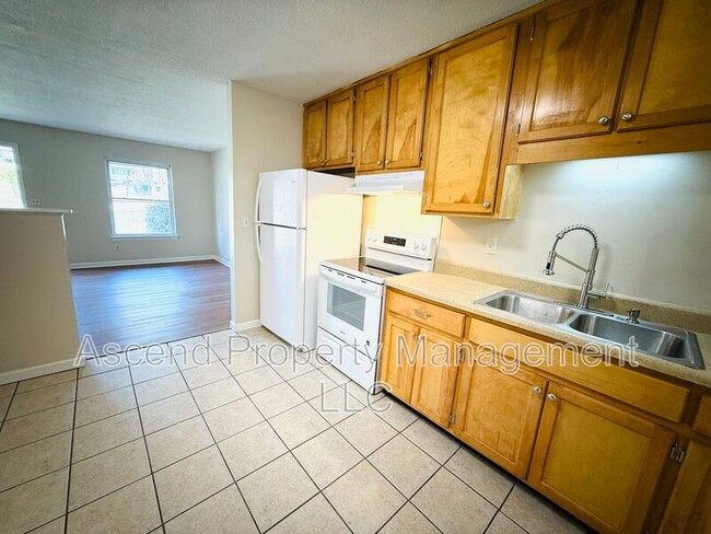 Photo - 5052 Eller Rd Unit B