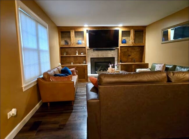 Photo - 5469 Barnwood Dr