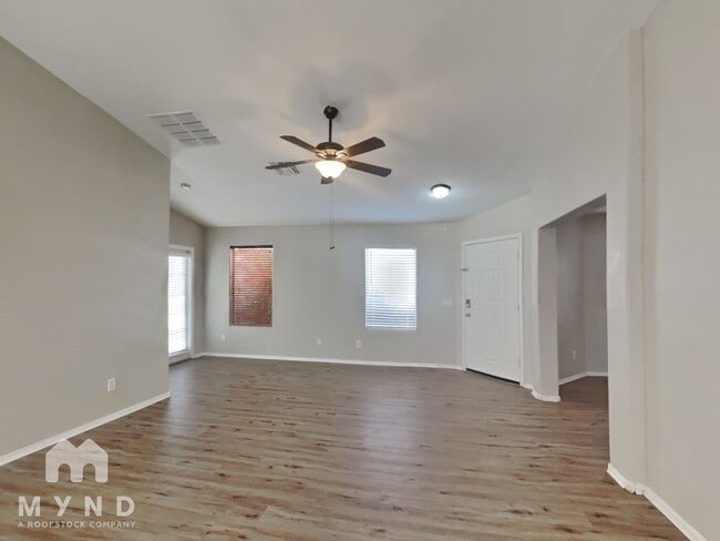 Photo - 41613 W Sunland Dr