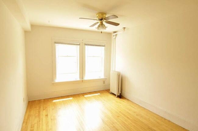 Photo - 509 N Lake St