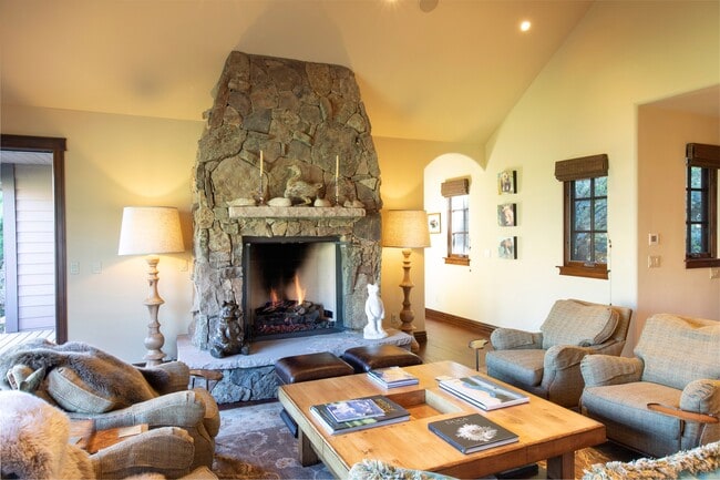 Photo - 90 Cottage Dr