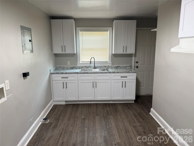3518 The Plaza