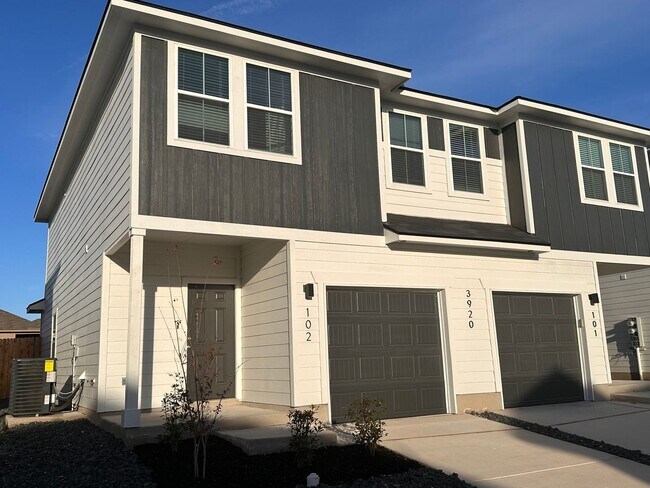 Building Photo - 3920 Abbott Pass Unit 3920 Abbott Pass #102