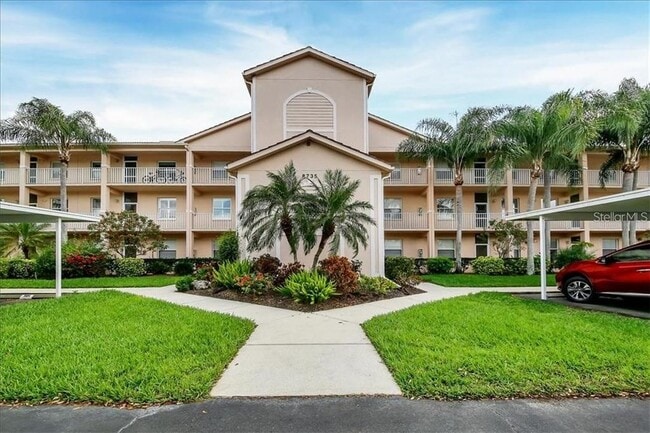 Building Photo - 8735 Olde Hickory Ave Unit 8302