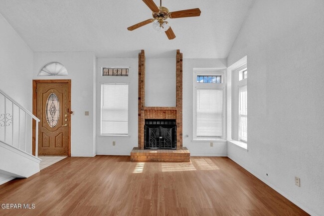 Photo - 1439 Jim Larabel Dr