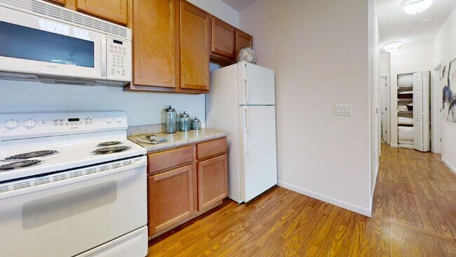 Photo - Windsor West Apartments