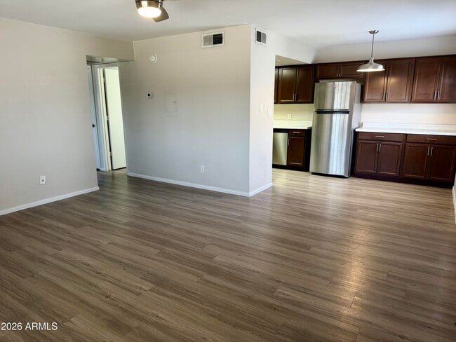 Photo - 700 W University Dr
