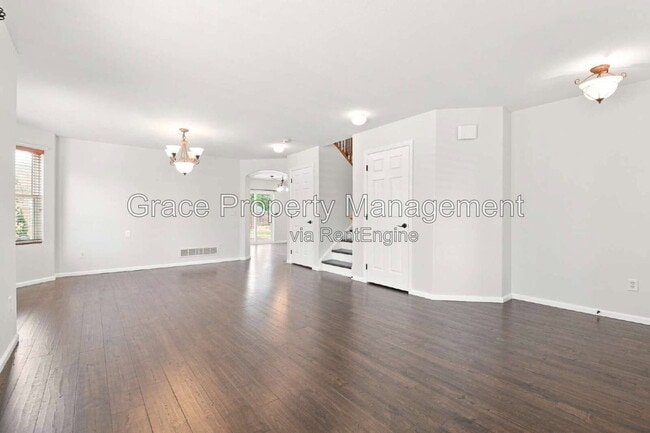 Photo - 2057 Alpine Dr