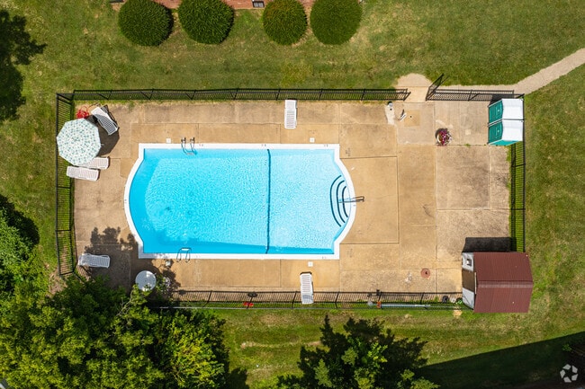 Pool - Manchester Arms