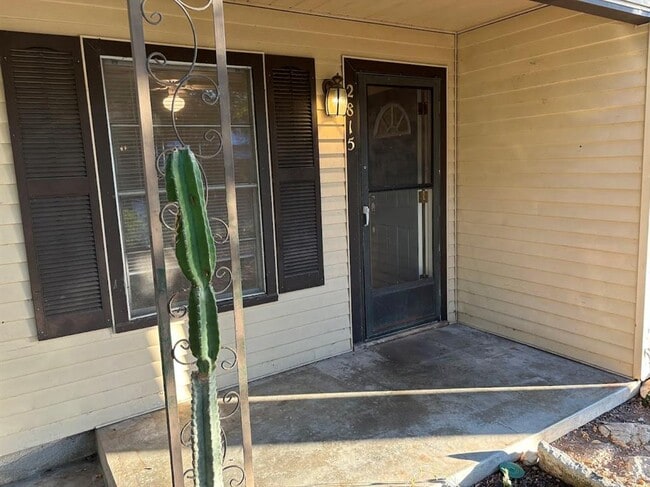 Photo - 2815 Crest Ave