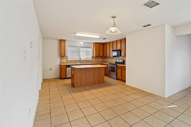 Photo - 5713 Calloway Dr