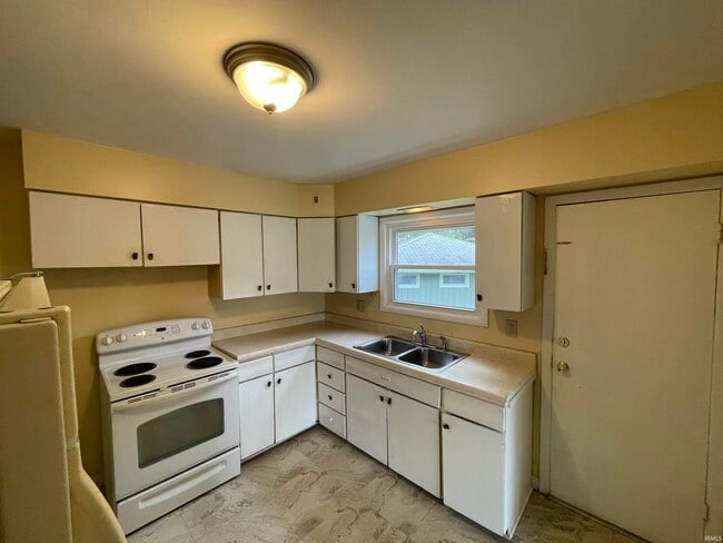 Photo - 2536 Eastgate Ln