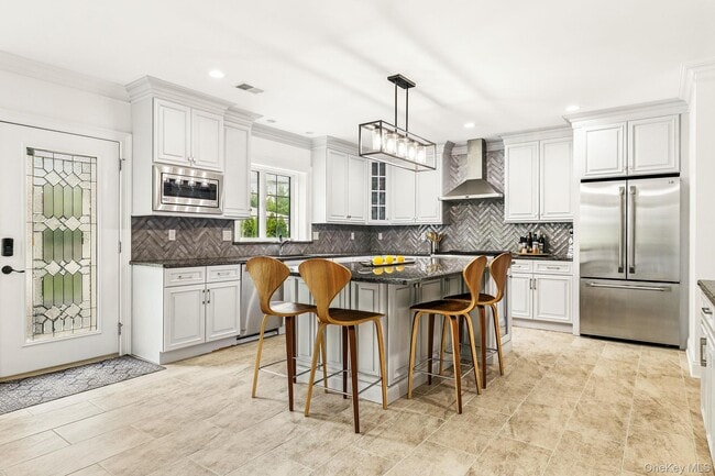 Photo - 10 Nautilus Pl