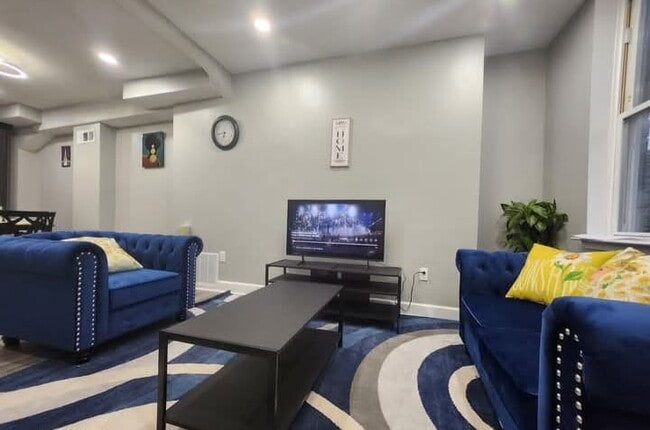 Photo - 708 N Madeira St