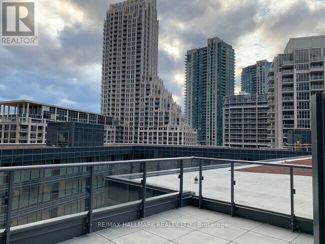 Photo - 38 Iannuzzi St Unit 803